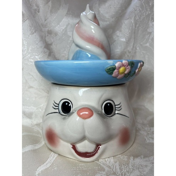 Bunny Rabbit Reamer/Juicer Pastel Ceramic Cracker Barrel, Collectible Vase - Picture 2 of 13
